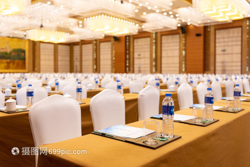 高效會議，從專業(yè)空間開始——酒店會議室，您的理想之選